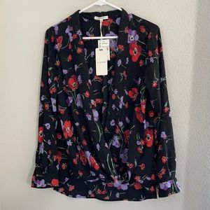 - NWT Beautiful Pleione floral blouse size M